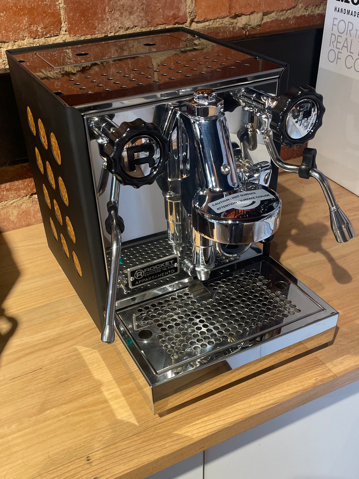 Rocket Appartamento Nero Series With Custom Cork Panel Inserts